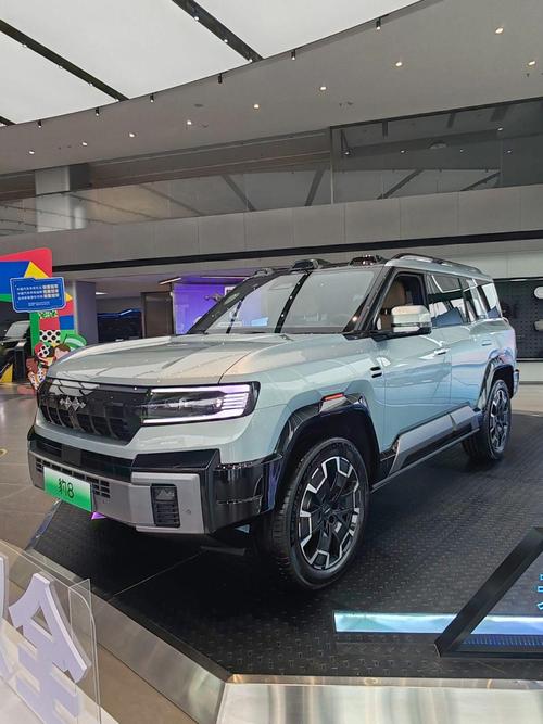 惠州186比亚迪方程豹硬派越野的爆款，英菲尼迪35周年与你共成长